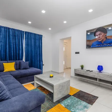 Nina By Interhome Novi Vinodolski